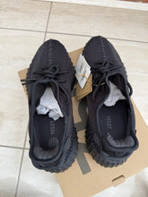 Yeezy Boost 350 V2 Onyx UK 9.5 US 10